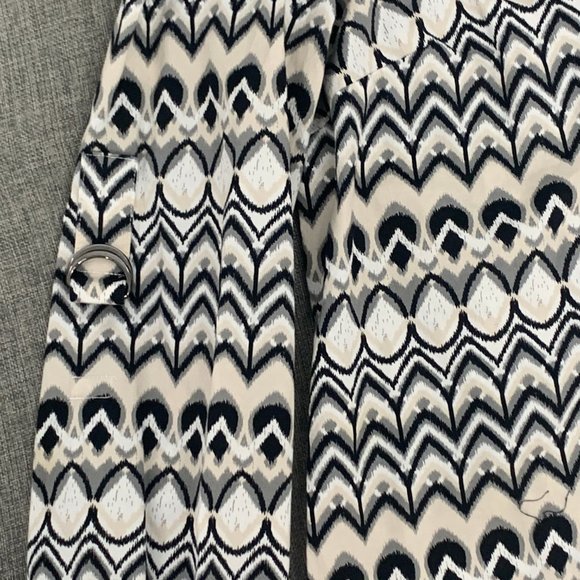 Alfani Button Down Long Blouse Long Roll Up Sleeves Size‎ 8 Black White Grey Tan - Picture 8 of 16
